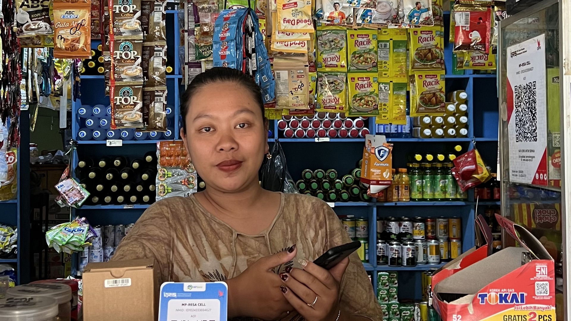 Toko Raisa Madura, Warung Madura di Klampis Ngasem Surabaya yang Layani QRIS dan Tarik Tunai
